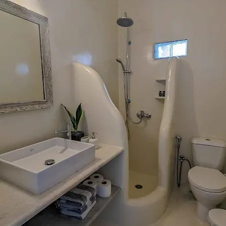 Piano Apartment